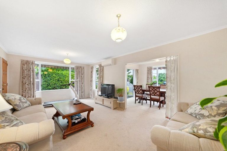 Photo of property in 5 Algie Place, Avonhead, Christchurch, 8042
