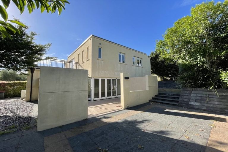 Photo of property in 1 Widdison Place, Albany, Auckland, 0632