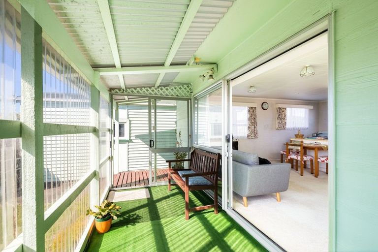 Photo of property in 69b Hume Street, Waitara, 4320