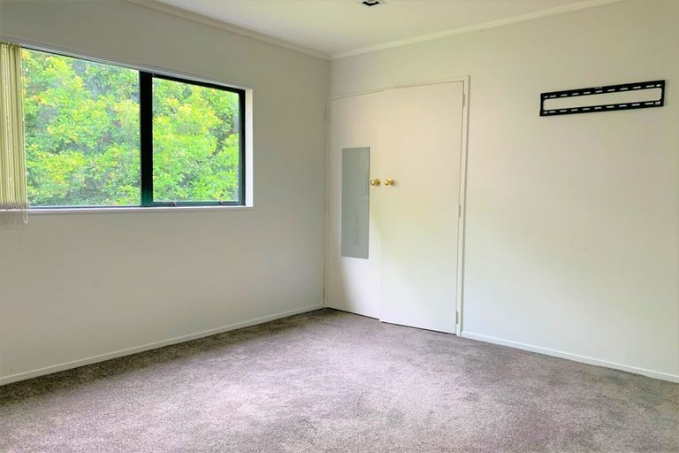 Photo of property in 29 Goodwood Drive, Goodwood Heights, Auckland, 2105