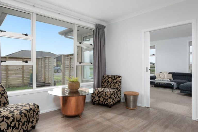 Photo of property in 17 Applin Lane, Pyes Pa, Tauranga, 3112