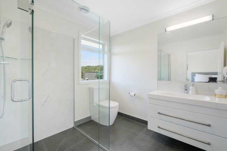 Photo of property in 43 Double Bay Road, Pyes Pa, Tauranga, 3112