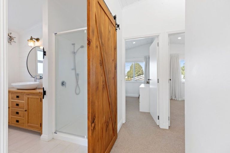 Photo of property in 41 Simpson Road, Papamoa Beach, Papamoa, 3118