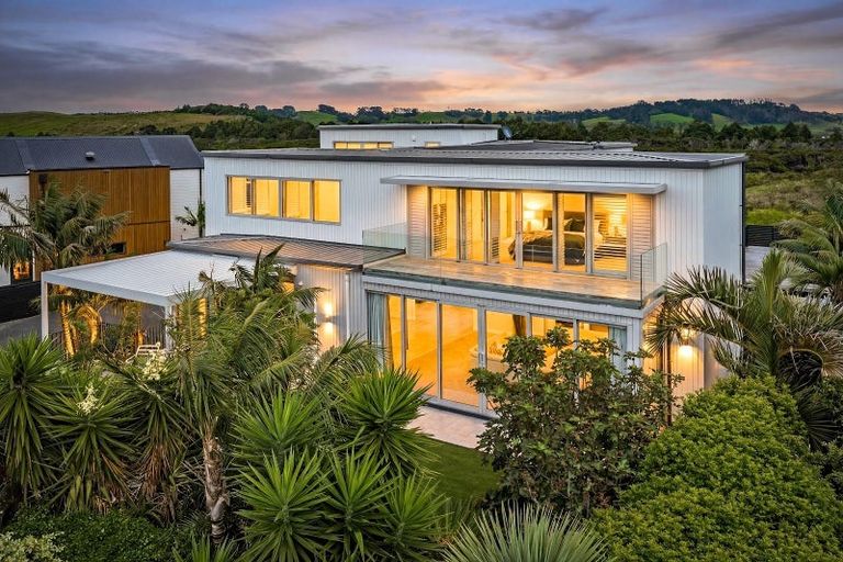 Photo of property in 114 Mangatawhiri Road, Omaha, Warkworth, 0986