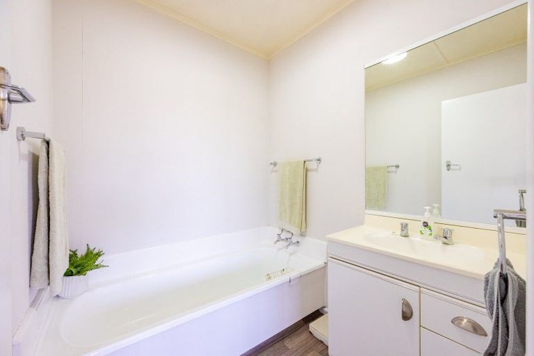 Photo of property in 6 Wilder Street, Waipukurau, 4200