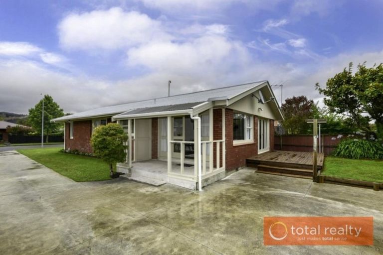 Photo of property in 12 Hurunui Street, Cracroft, Christchurch, 8025