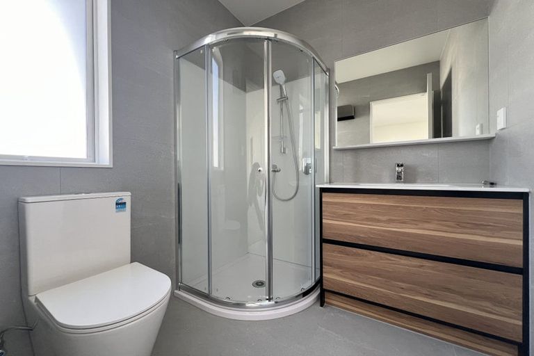 Photo of property in 319b East Coast Road, Mairangi Bay, Auckland, 0630