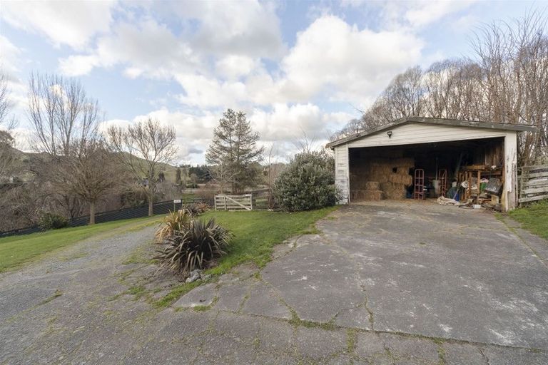 Photo of property in 7975 State Highway 1, Taihape, 4793