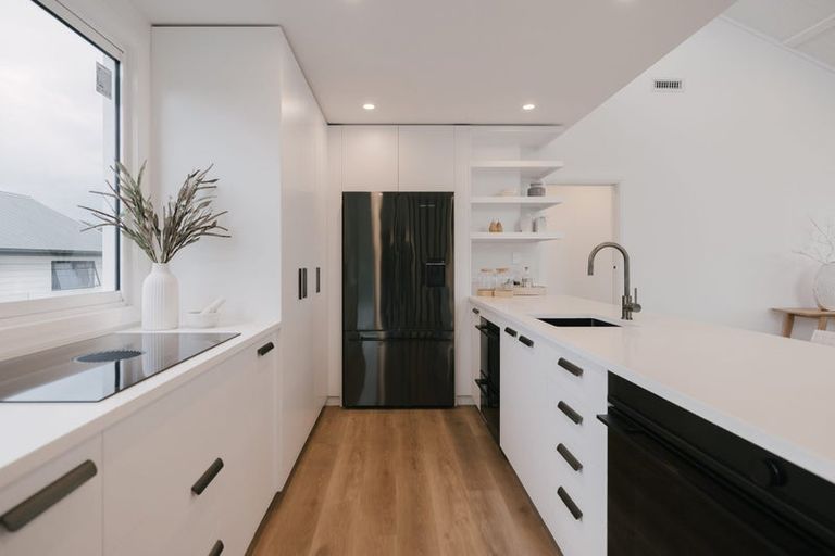 Photo of property in 15 Ihaka Street, Hokowhitu, Palmerston North, 4410