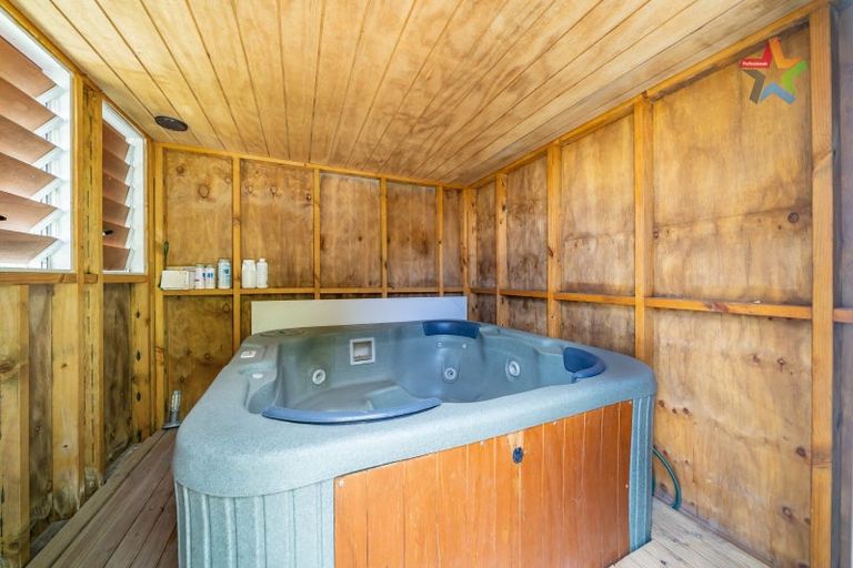 Photo of property in 49b Norton Park Avenue, Fairfield, Lower Hutt, 5011