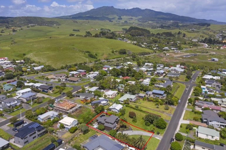 Photo of property in 18 Taipari Avenue, Raglan, 3225