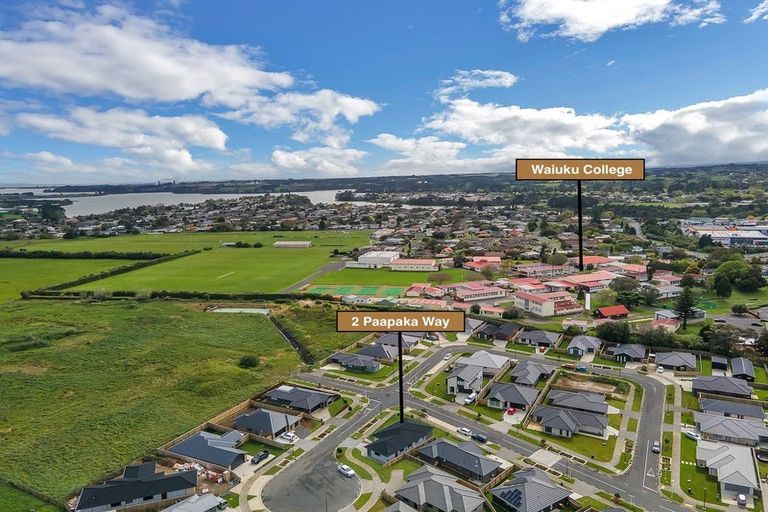 Photo of property in 2 Paapaka Way, Waiuku, 2123