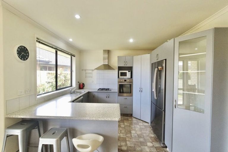 Photo of property in 10 Parkside Drive, Huntington, Hamilton, 3210