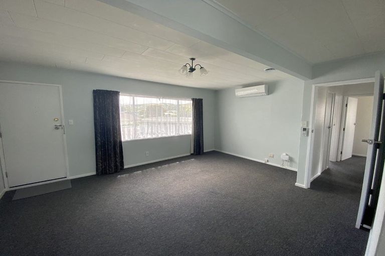 Photo of property in 1/1 Proctor Lane, Tawa, Wellington, 5028