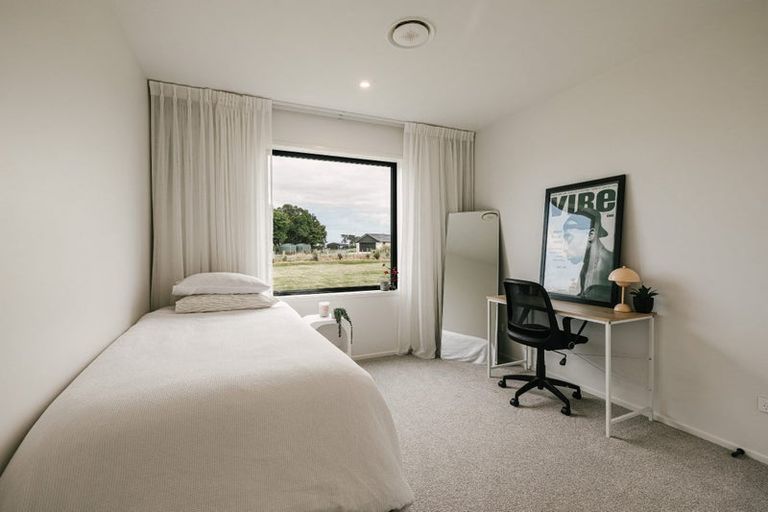 Photo of property in 16 Crown Lane, Rongotea, Palmerston North, 4473