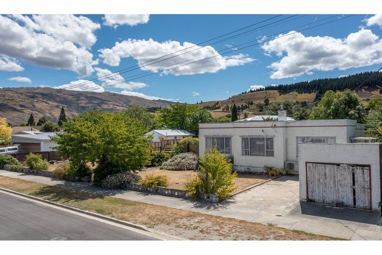 Photo of property in 6 Hartley Road, Clyde, 9330