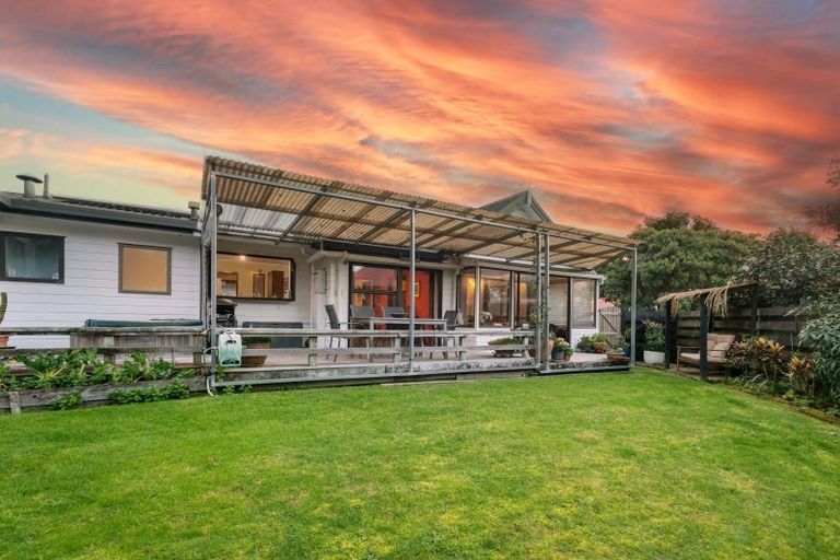 Photo of property in 12 Pamir Place, Welcome Bay, Tauranga, 3112