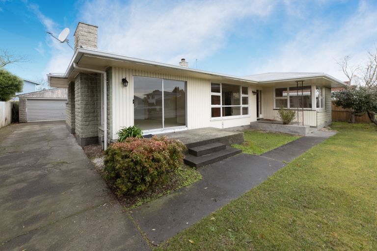 Photo of property in 34 Gladson Avenue, Sockburn, Christchurch, 8042