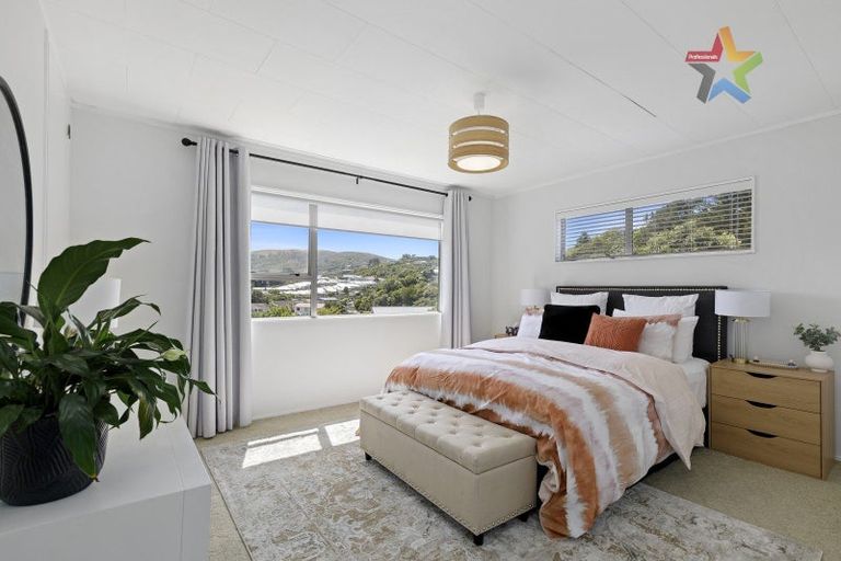 Photo of property in 20b Invercargill Drive, Kelson, Lower Hutt, 5010