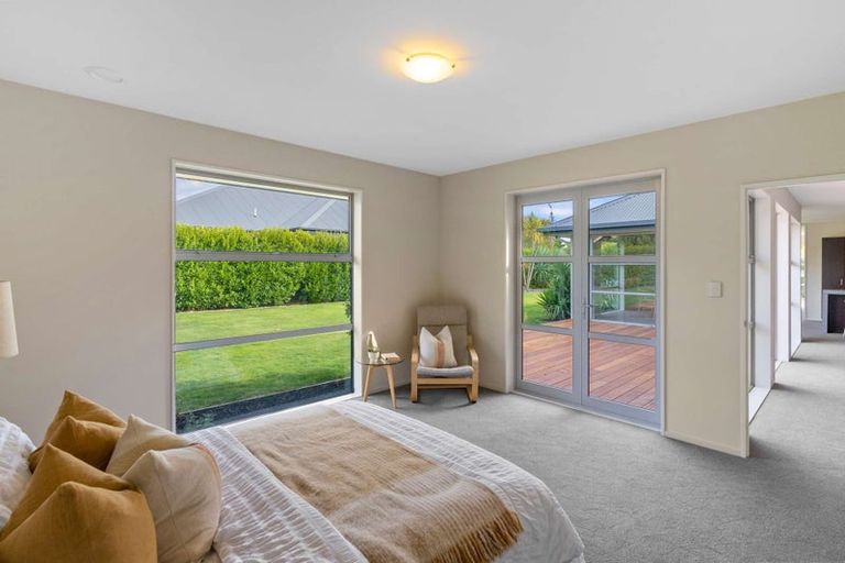 Photo of property in 24 Hemingway Place, Spencerville, Christchurch, 8083