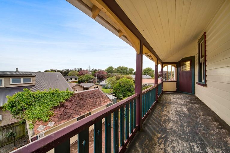 Photo of property in 68 Collins Street, Hawera, 4610