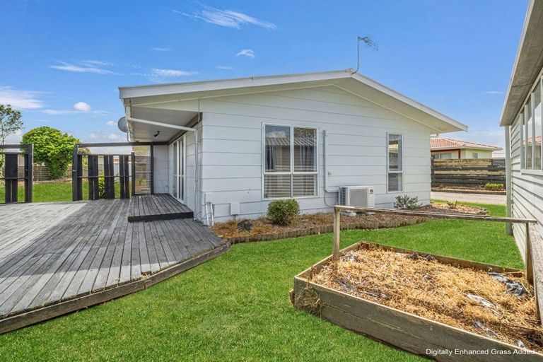 Photo of property in 41 Acacia Street, Kelvin Grove, Palmerston North, 4414