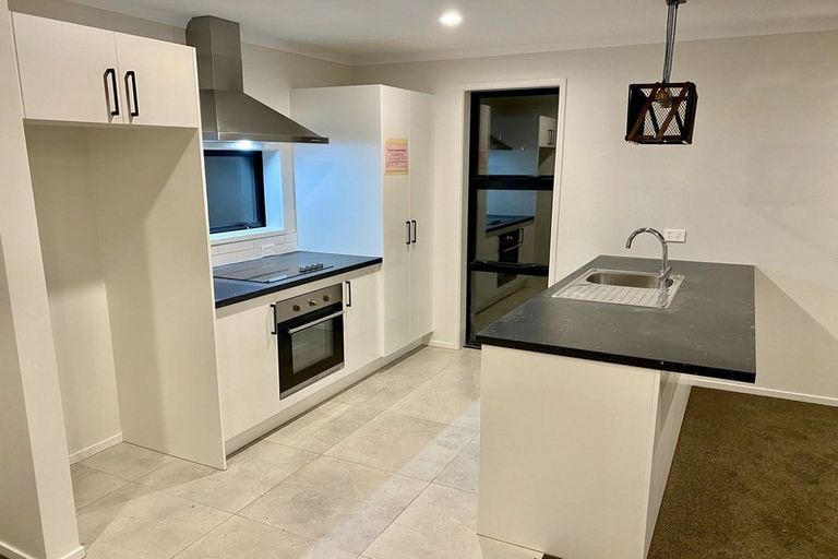 Photo of property in 38 Kiritiana Close, Pyes Pa, Tauranga, 3112