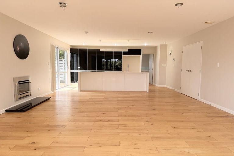 Photo of property in 70 Laurel Oak Drive, Schnapper Rock, Auckland, 0632