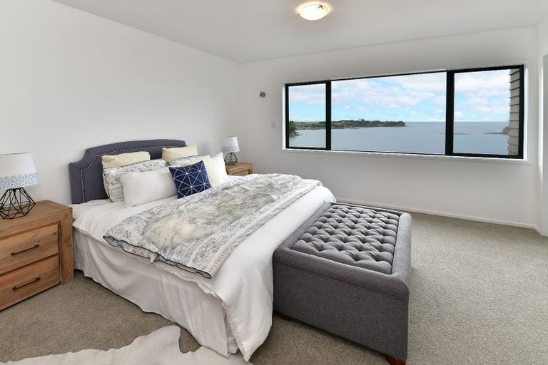 Photo of property in 979 Whangaparaoa Road, Tindalls Beach, Whangaparaoa, 0930