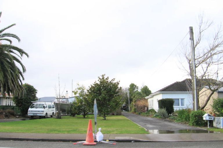 Photo of property in 222a Grove Road, Mayfair, Hastings, 4122