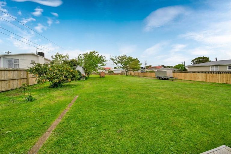 Photo of property in 137 Fairfield Road, Hawera, 4610