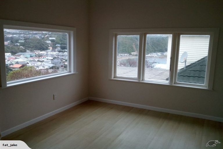 Photo of property in 16 Milne Terrace, Island Bay, Wellington, 6023