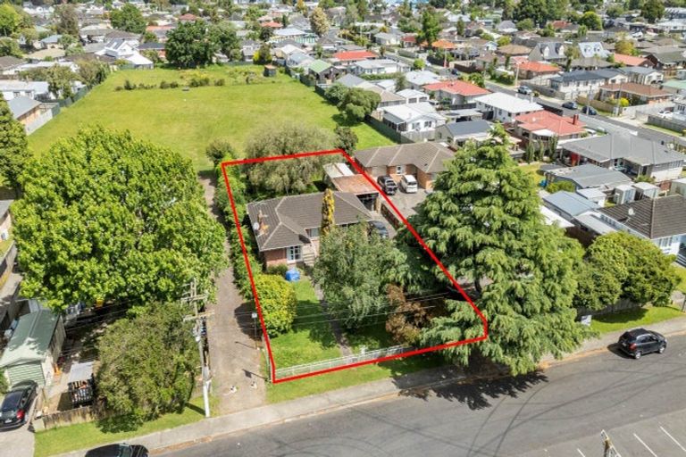 Photo of property in 12 Cross Street, Papakura, 2110