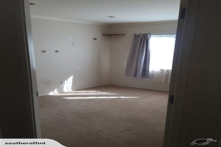 Photo of property in 17 Emmerdale Avenue, Papakura, 2110