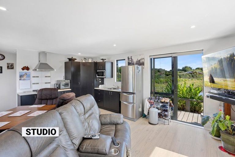 Photo of property in 27 Raukawa Road, Peka Peka, Waikanae, 5391