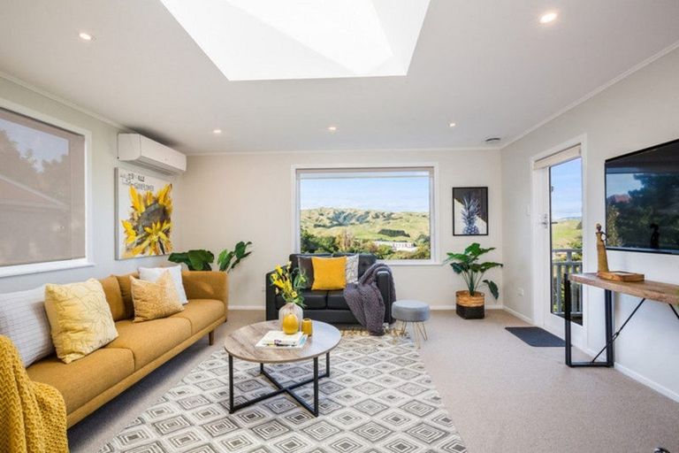 Photo of property in 56 Motuhara Road, Plimmerton, Porirua, 5026
