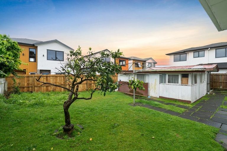 Photo of property in 503 Massey Road, Mangere, Auckland, 2022
