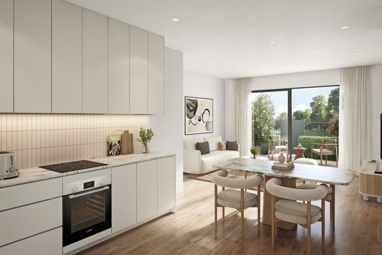 Photo of property in 2 Heyford Close, Mangere, Auckland, 2022