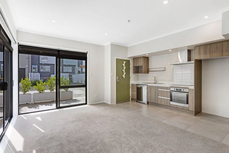 Photo of property in 22 Mollusc Road, Hobsonville, Auckland, 0616