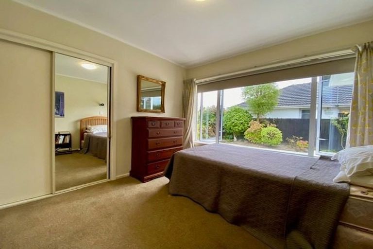 Photo of property in 118 Maidstone Road, Ilam, Christchurch, 8041