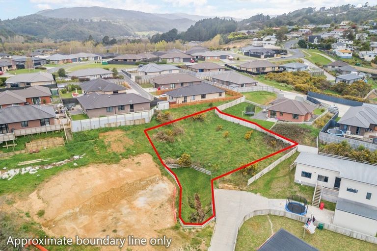 Photo of property in 34c Speargrass Grove, Timberlea, Upper Hutt, 5018