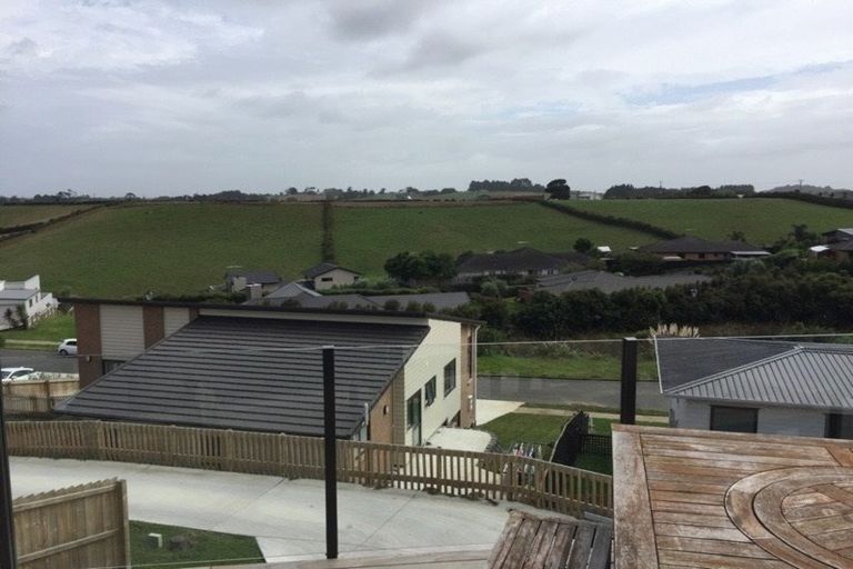 Photo of property in 129 Isabella Drive, Pukekohe, 2120