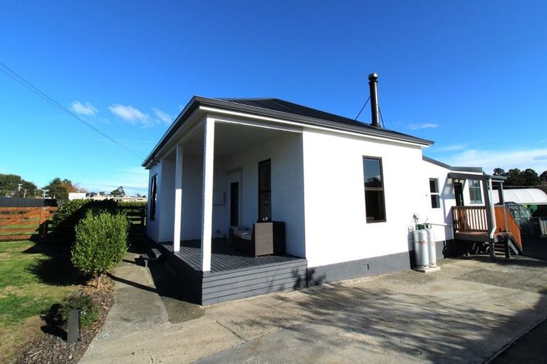 Photo of property in 27 Brighton Road, Green Island, Dunedin, 9018