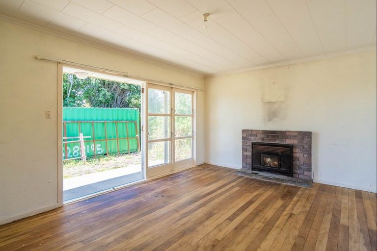 Photo of property in 60 Te Kupe Road, Paraparaumu Beach, Paraparaumu, 5032