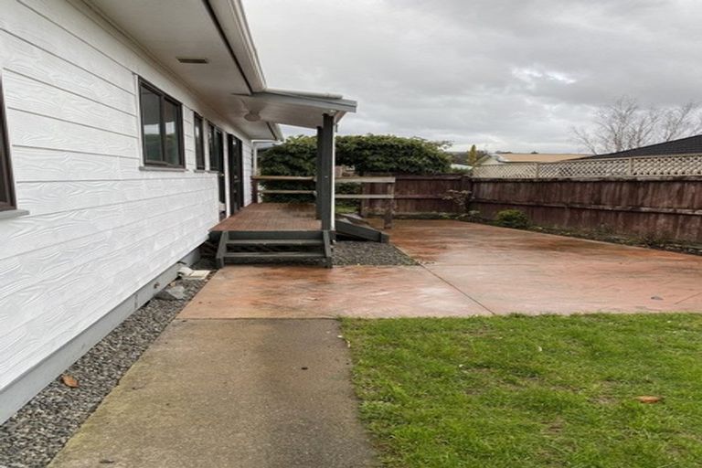 Photo of property in 3 Montana Road, Totara Park, Upper Hutt, 5018