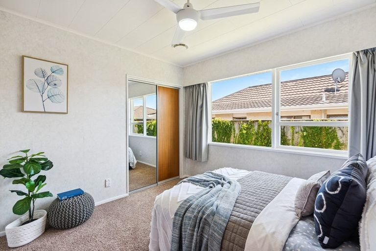 Photo of property in 23 Oriwa Street, Waikanae, 5036