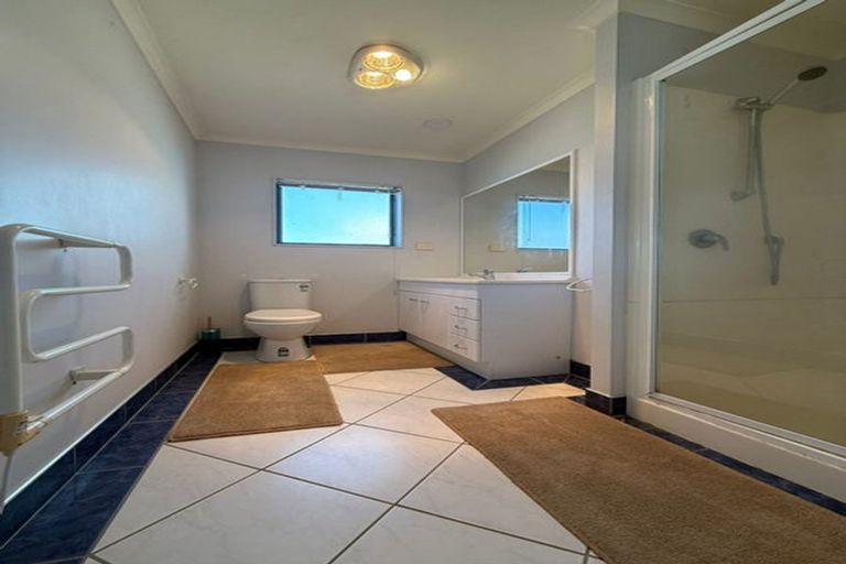 Photo of property in 54 Ridge Road, Howick, Auckland, 2014