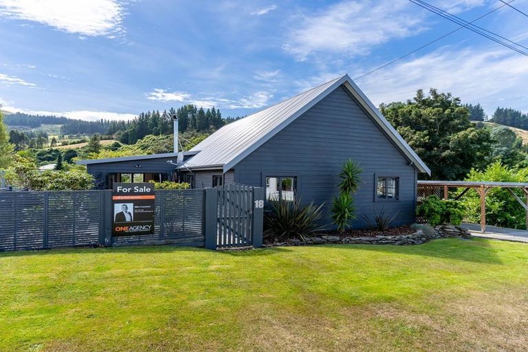 Photo of property in 18 Mill Street, Sawyers Bay, Port Chalmers, 9023