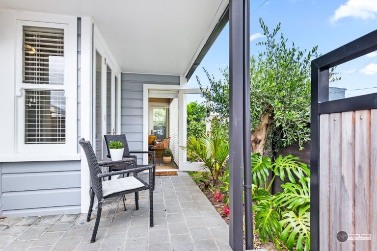 Photo of property in 4 Elizabeth Street, Petone, Lower Hutt, 5012