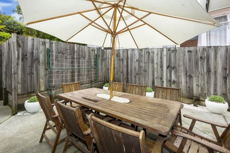 Photo of property in 5 Gloucester Street, Silverstream, Upper Hutt, 5019